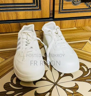 A pair of sneakers