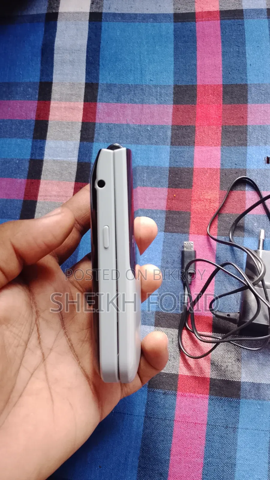 Nokia 2720 Flip 512 GB Gray