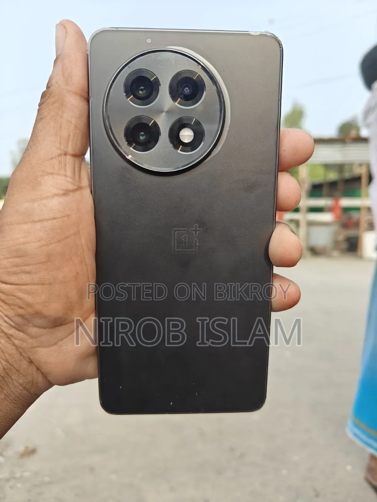 ওয়ানপ্লাস ১৩আর ২৫৬ জিবি ব্ল্যাক