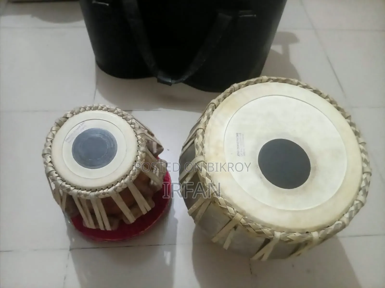 Good Condition Tabla Set (Including Dugi, Tabla, Rings, and Fiber Box)