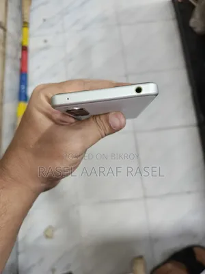 নতুন সনি এক্সপেরিয়া ৫ ২য় সংস্করণ ১২৮ জিবি সাদা