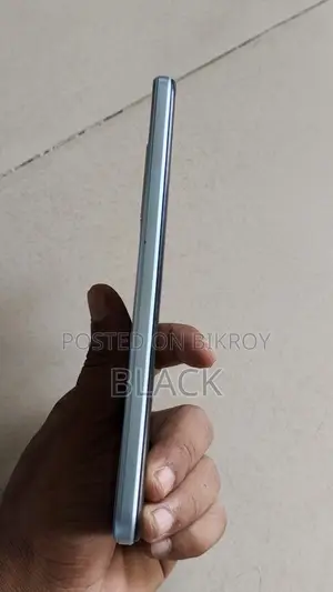Vivo Y21 64 GB Blue