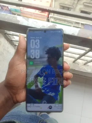Tecno Pova Curve 256 GB Silver