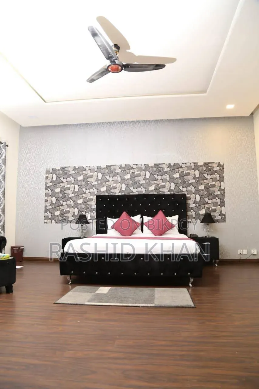Furnished 3 Bedroom Apartment in Dhaka Full Furnish, Basundhara for rent