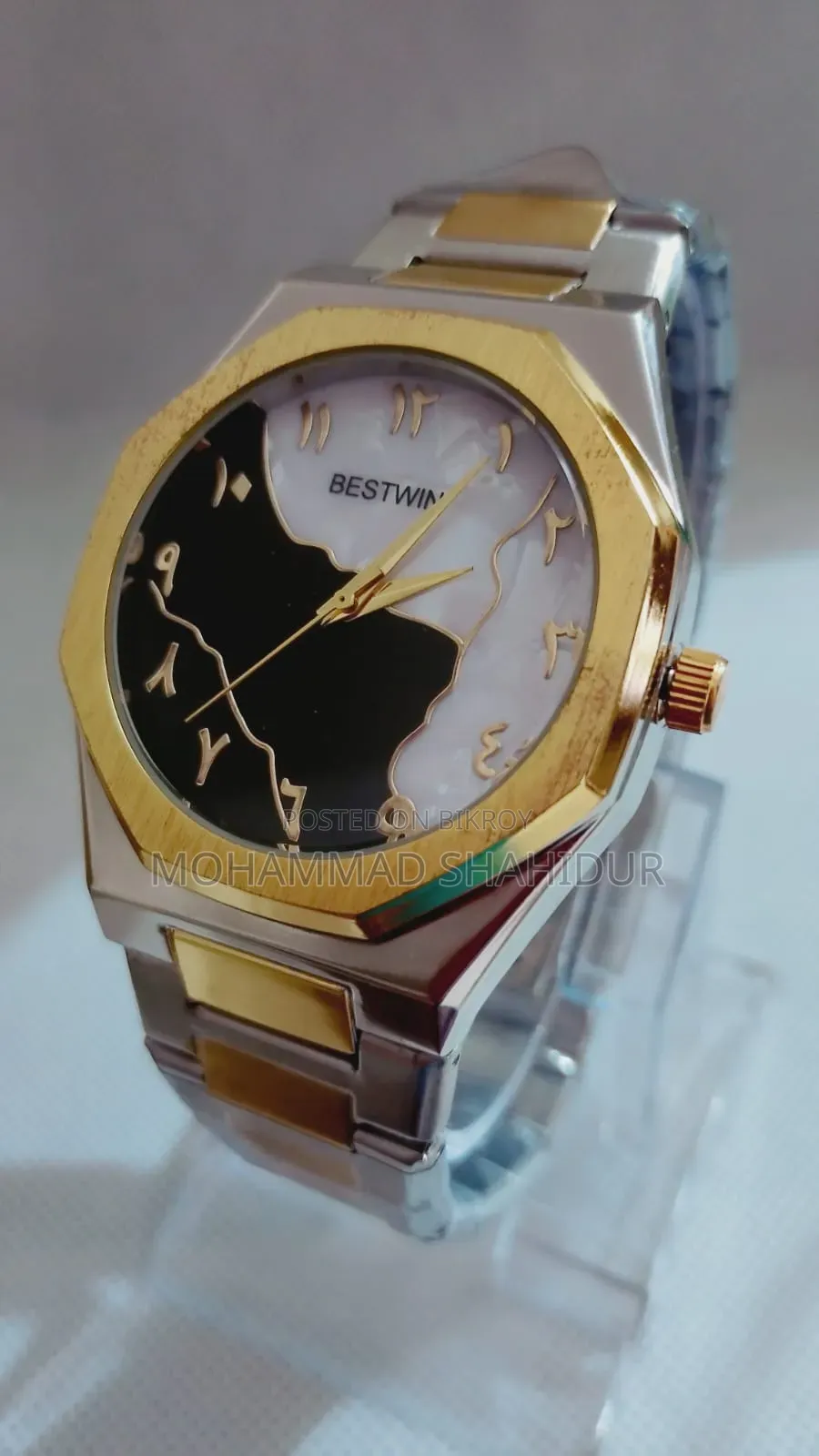 Luxury Men's Watch. Arabic Dial. Stainless Steel Body.