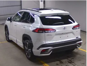 Toyota Corolla Cross 2024 Pearl
