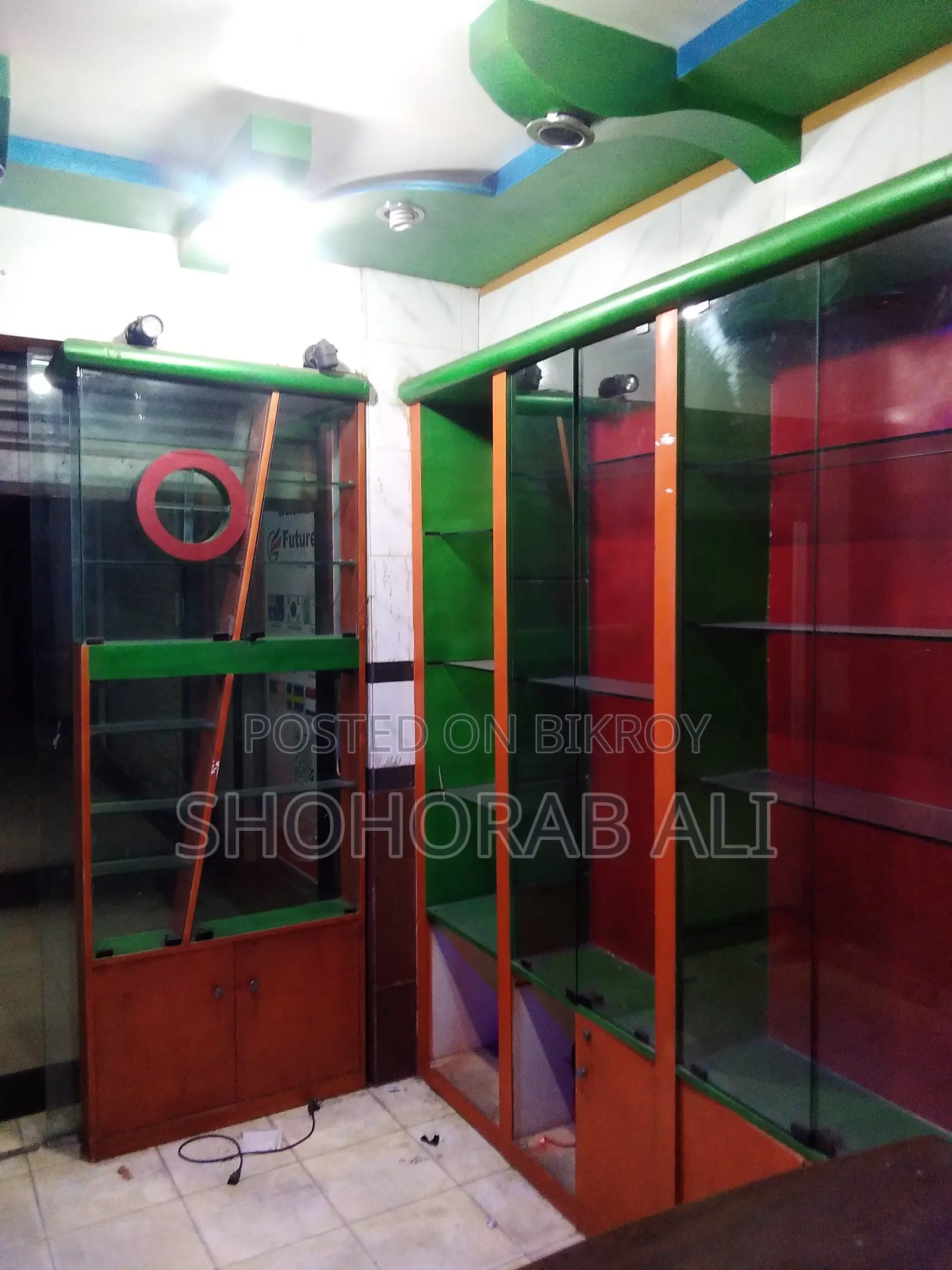 ফার্মগেটে দোকান ভাড়া হবে