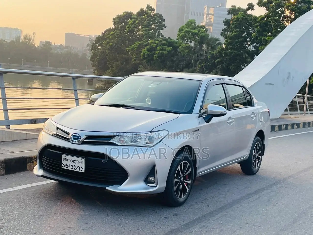 New Toyota Axio 2018 Silver