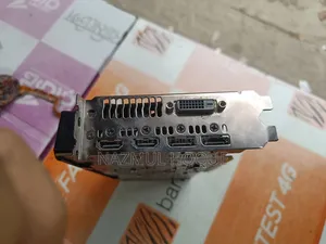 ASUS AMD Rx 590gme, অথবা মূলত Rx 580 জিপিইউ, নো ডিসপ্লে গ্রাফিক্স কার্ড