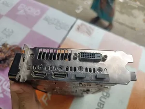 ASUS AMD Rx 590gme, অথবা মূলত Rx 580 জিপিইউ, নো ডিসপ্লে গ্রাফিক্স কার্ড