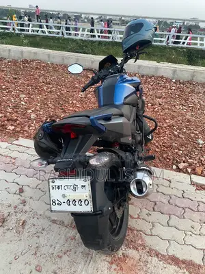 হোন্ডা এক্স-ব্লেড ১৬০ ২০২৪ নীল