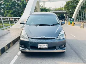 New Toyota Wish 2004 Gray