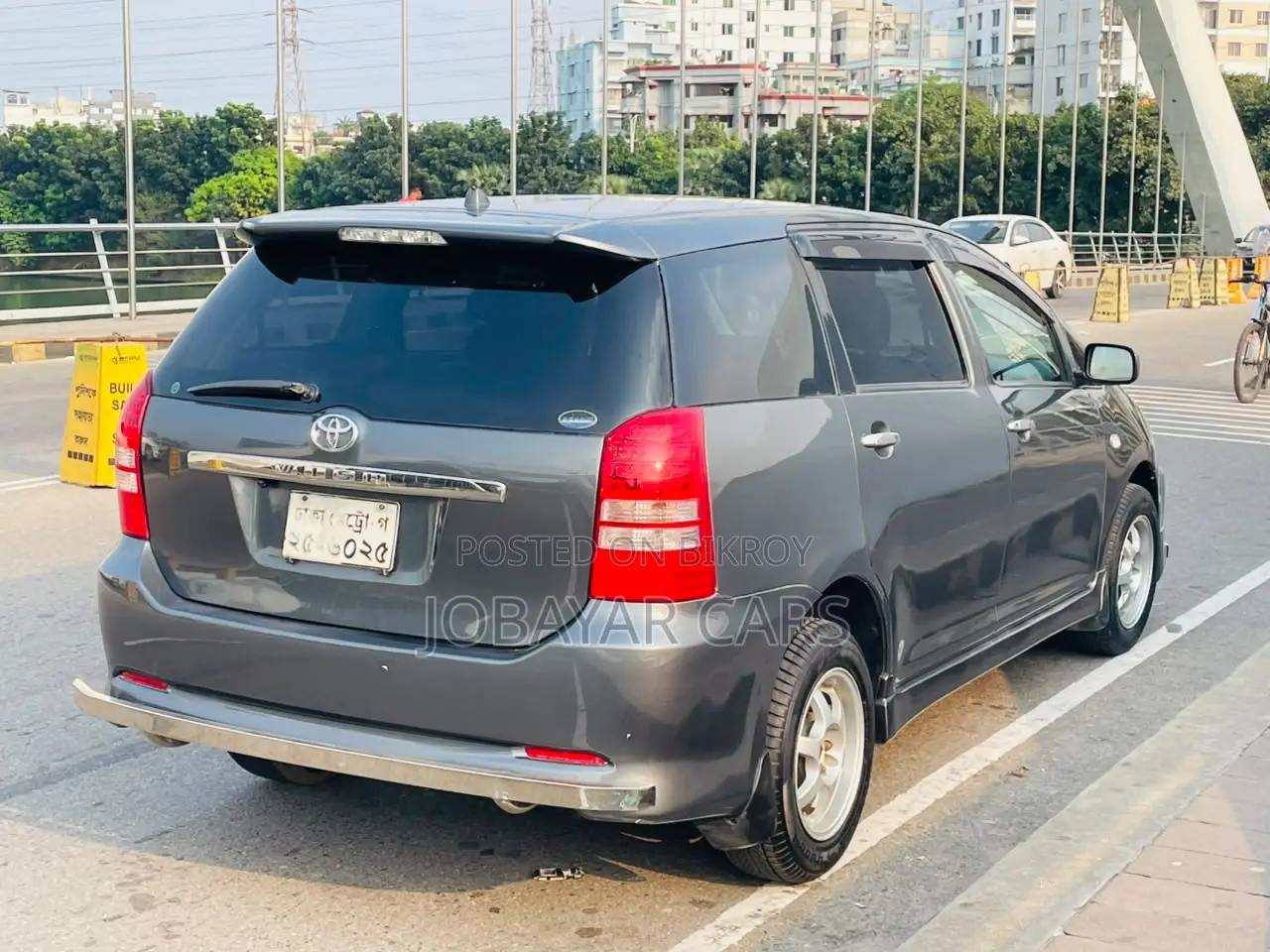 New Toyota Wish 2004 Gray