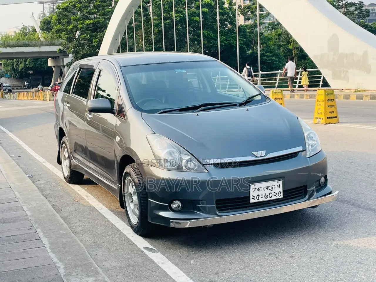 New Toyota Wish 2004 Gray