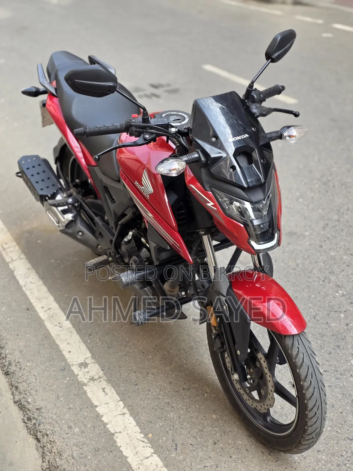 হোন্ডা এক্স-ব্লেড ১৬০ ২০২৫ লাল