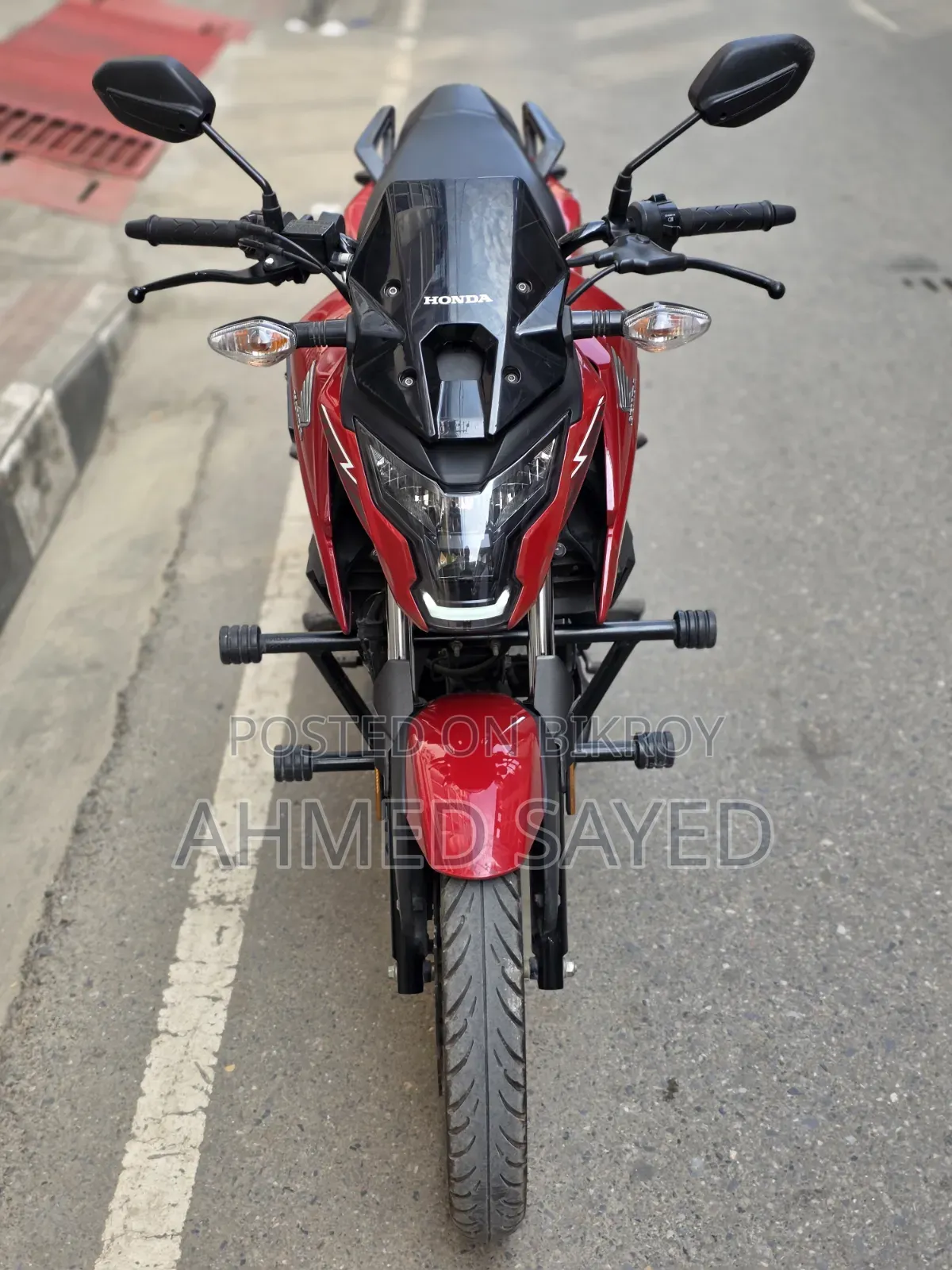হোন্ডা এক্স-ব্লেড ১৬০ ২০২৫ লাল
