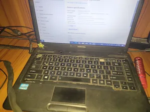 Laptop Toshiba Satellite Pro A300 8GB Intel Core i3 SSD 128GB