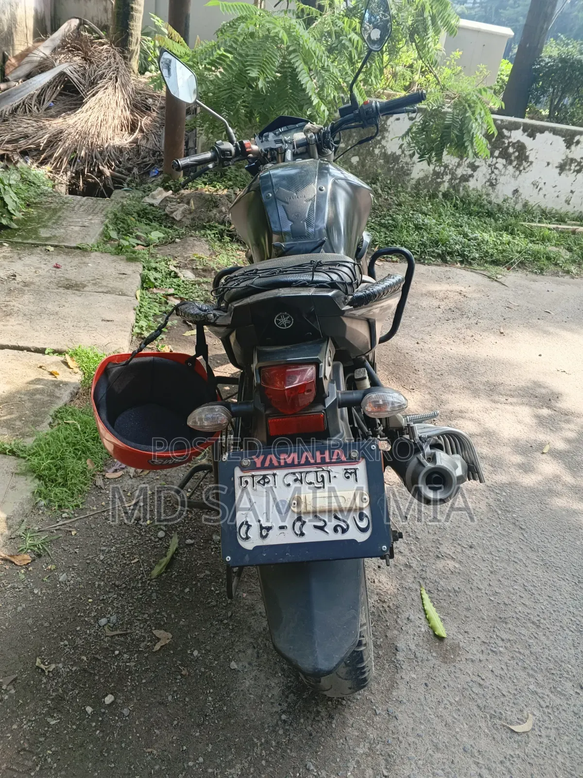 ইয়ামাহা এফজেডএস ভি২ ২০২১ কালো