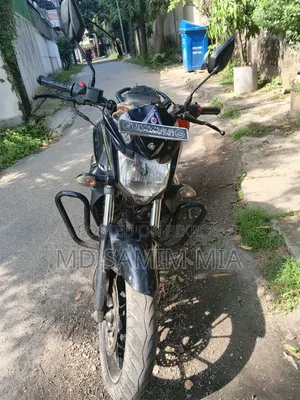 ইয়ামাহা এফজেডএস ভি২ ২০২১ কালো