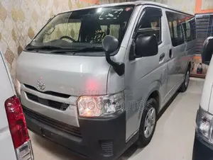 Toyota HiAce 2021 Silver