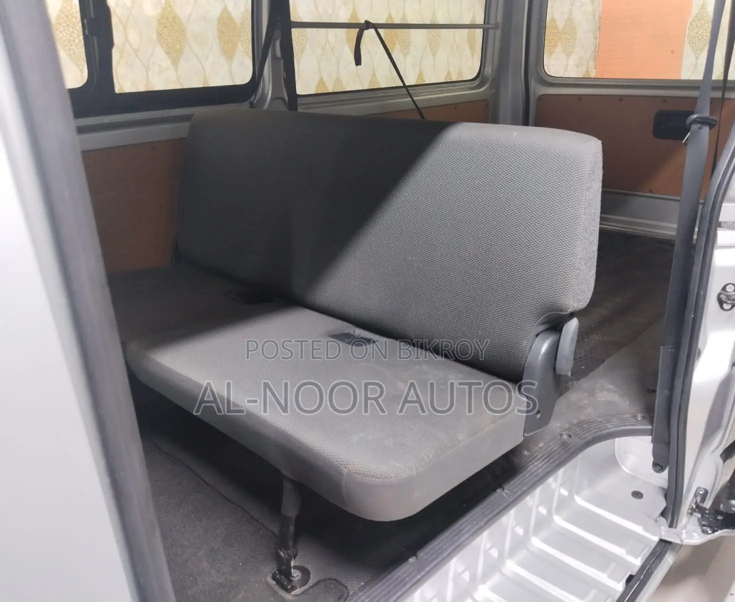 Toyota HiAce 2021 Silver