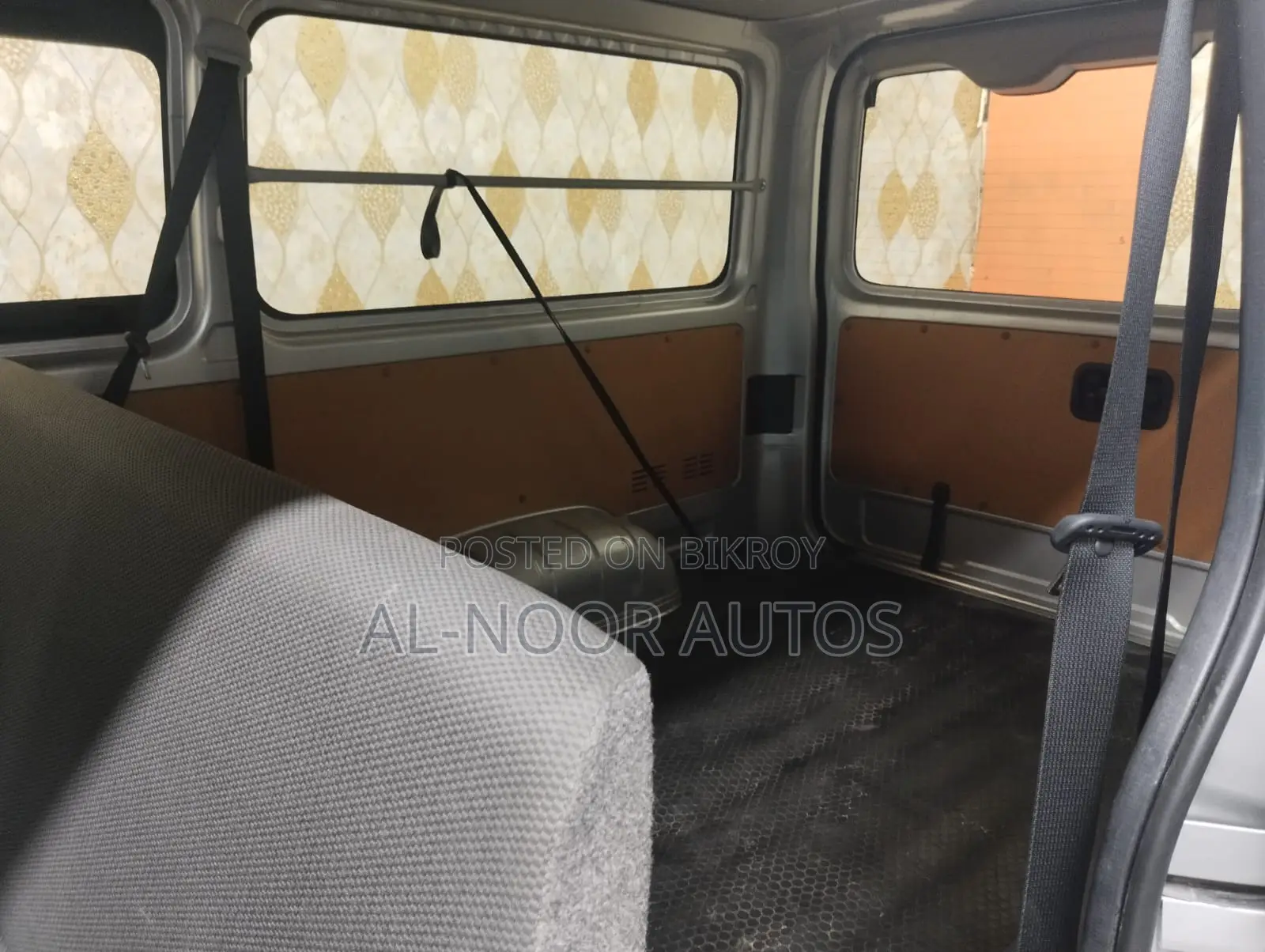 Toyota HiAce 2021 Silver