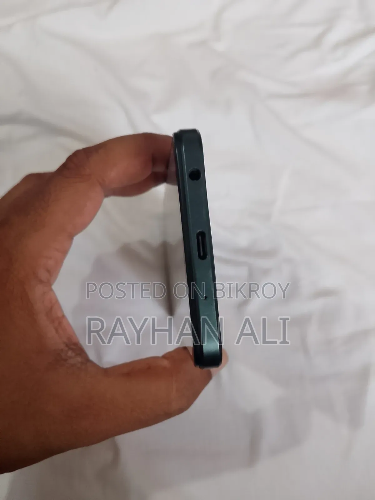 Vivo Y18e 64 GB Black