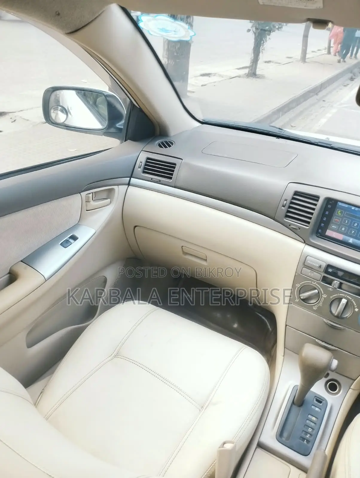Toyota Corolla Sedan 2005 White