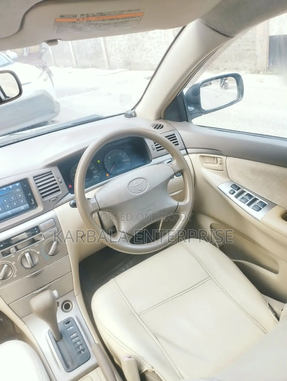 Toyota Corolla Sedan 2005 White