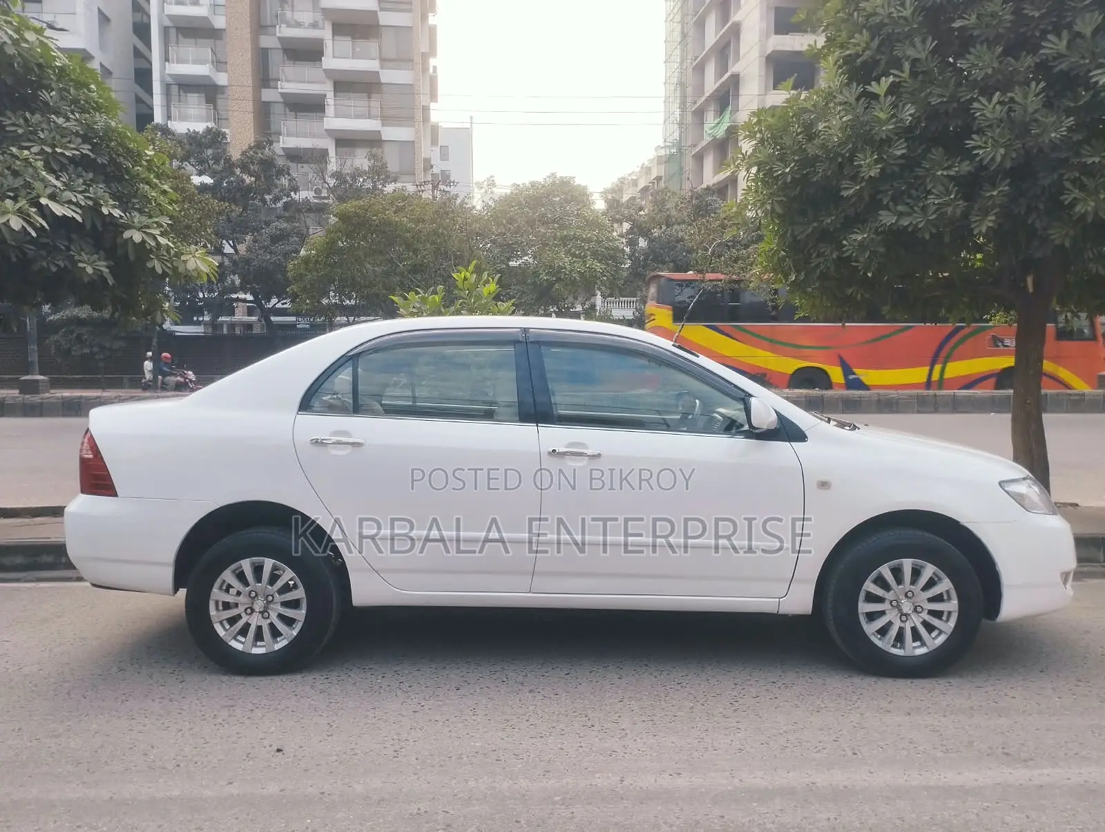 Toyota Corolla Sedan 2005 White