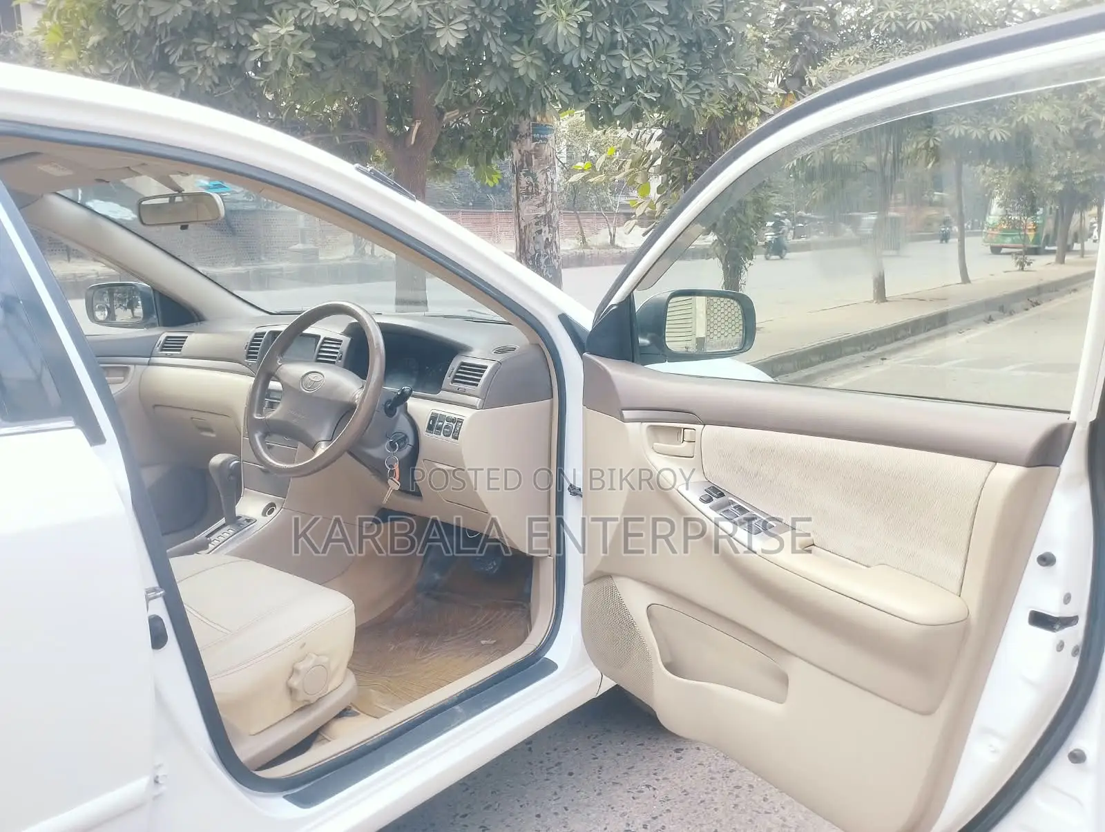 Toyota Corolla Sedan 2005 White