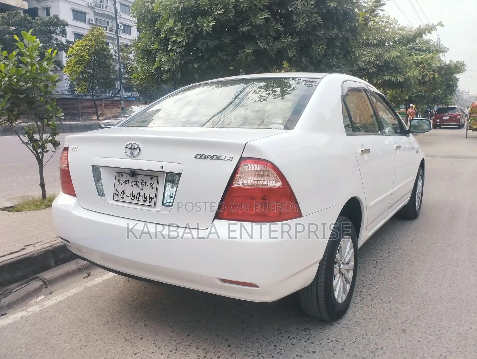 Toyota Corolla Sedan 2005 White