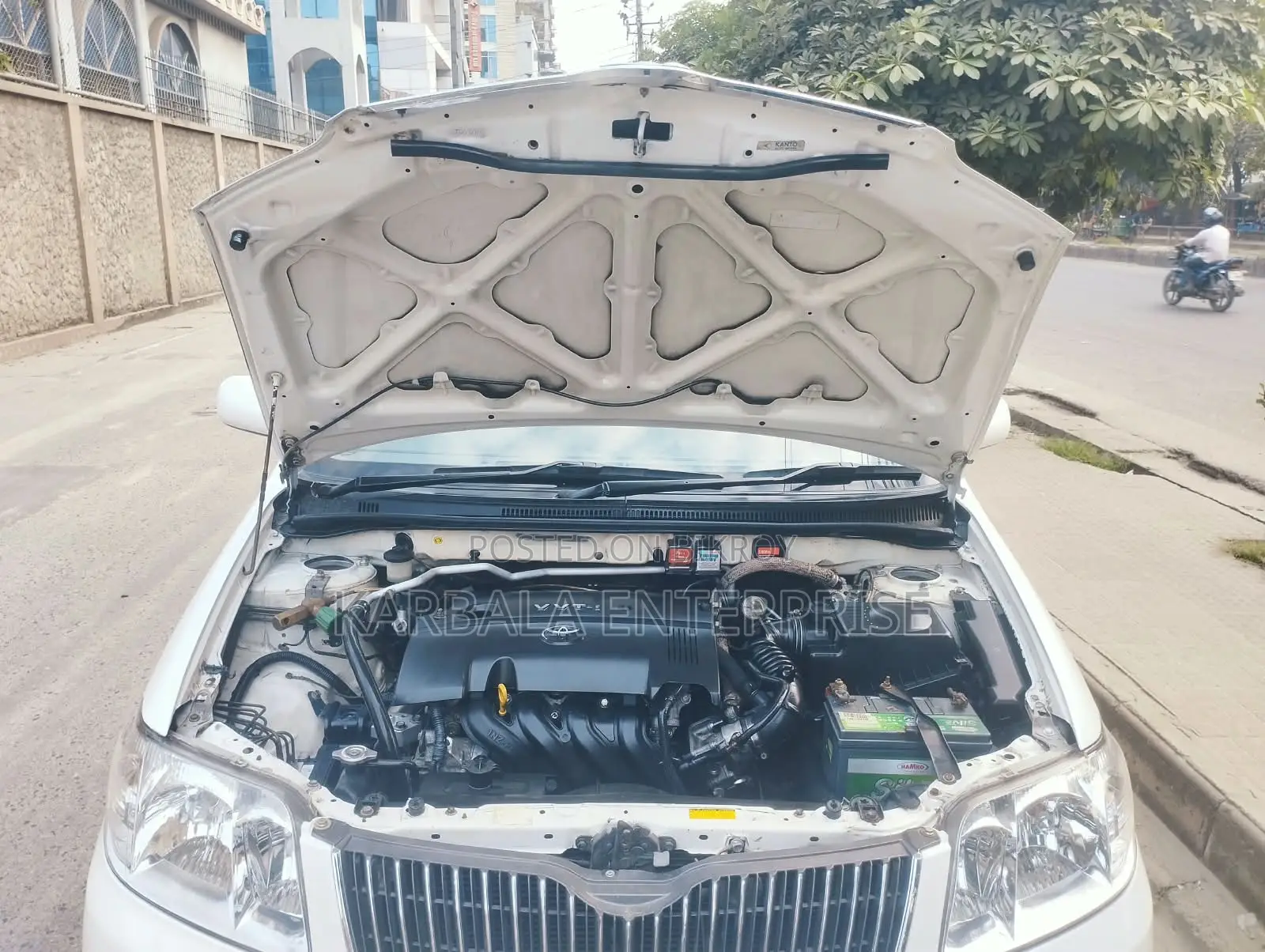 Toyota Corolla Sedan 2005 White