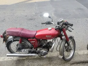 Yamaha 1984 Red