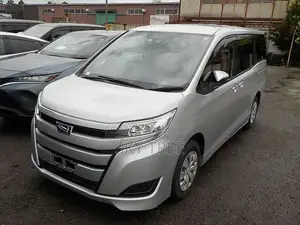 Toyota Noah 2020 Silver