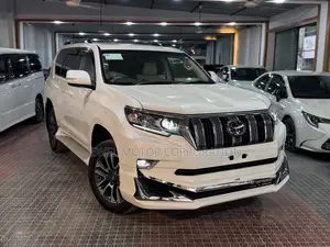 Toyota Land Cruiser Prado 2.7 2022 Pearl
