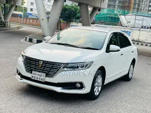 নতুন টয়োটা প্রিমিও ২০১৬ পার্ল