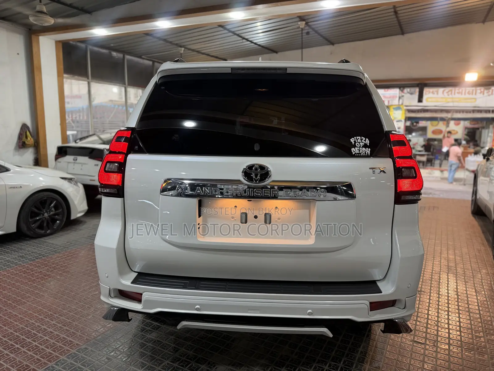 Toyota Land Cruiser Prado 2.7 2022 Pearl
