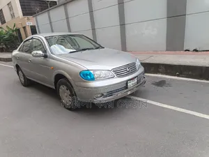 Nissan Sunny 2009 Silver