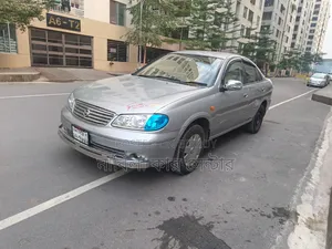 Nissan Sunny 2009 Silver