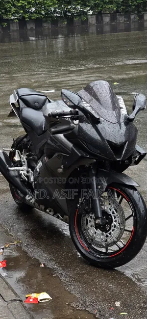 Yamaha R15 V3 2021 Gray