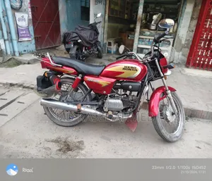 Hero Splendor Plus 2012 Red