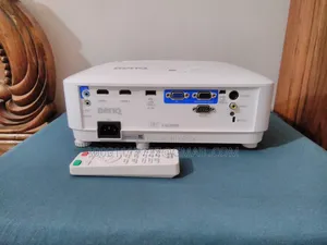 BenQ MX560 DLP 4000 ANSI Lumens Projector Made in Taiwan