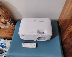 BenQ MX560 DLP 4000 ANSI Lumens Projector Made in Taiwan