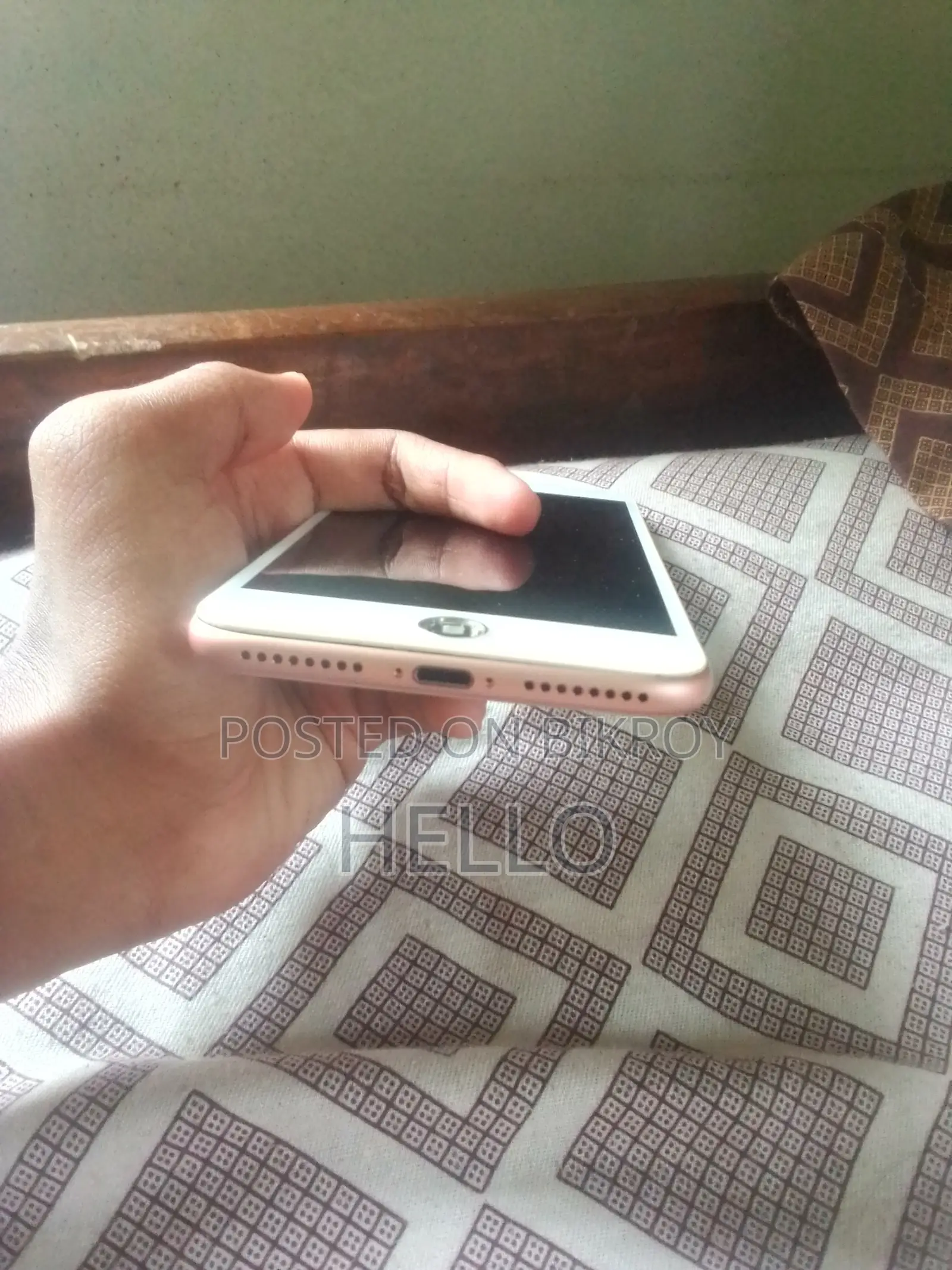 অ্যাপল আইফোন ৮ প্লাস ২৫৬ জিবি গোল্ড