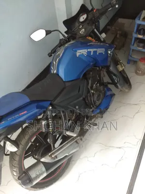 TVS Apache 180 RTR 2016 Blue