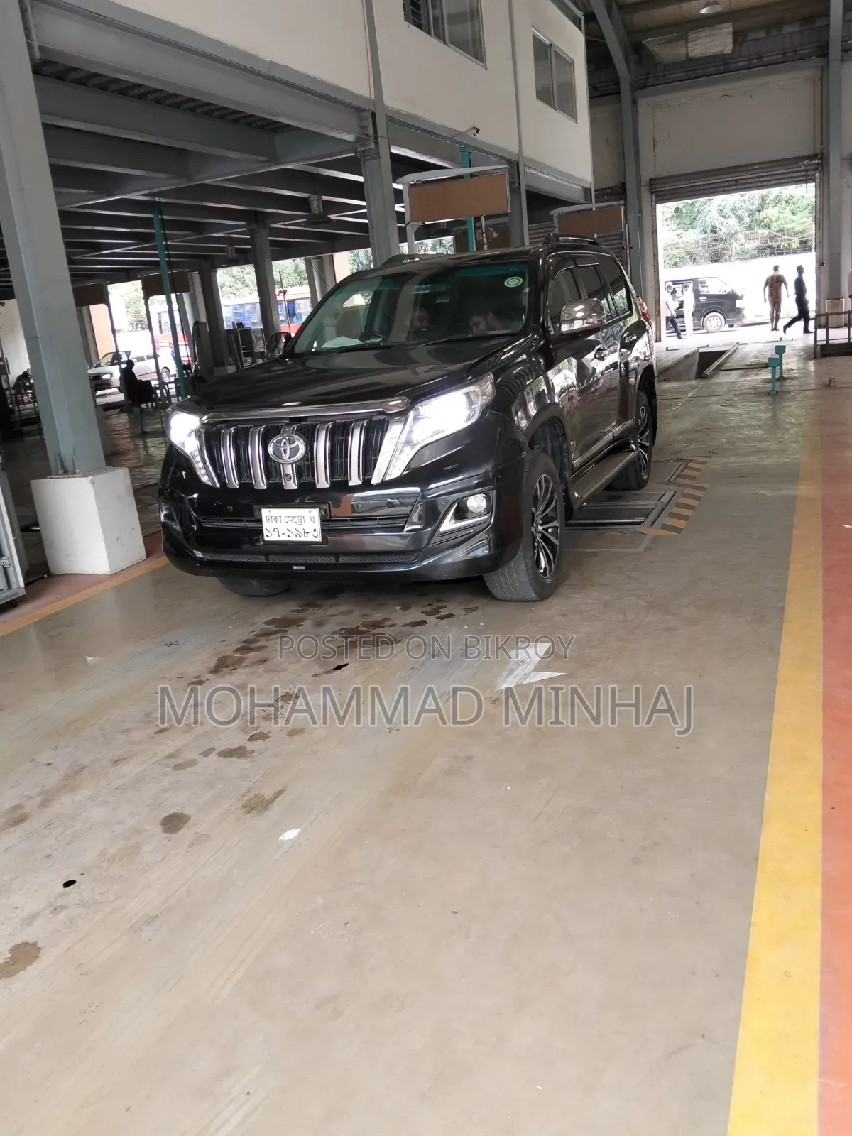 টয়োটা ল্যান্ড ক্রুজার প্রাডো ২০১৪ কালো