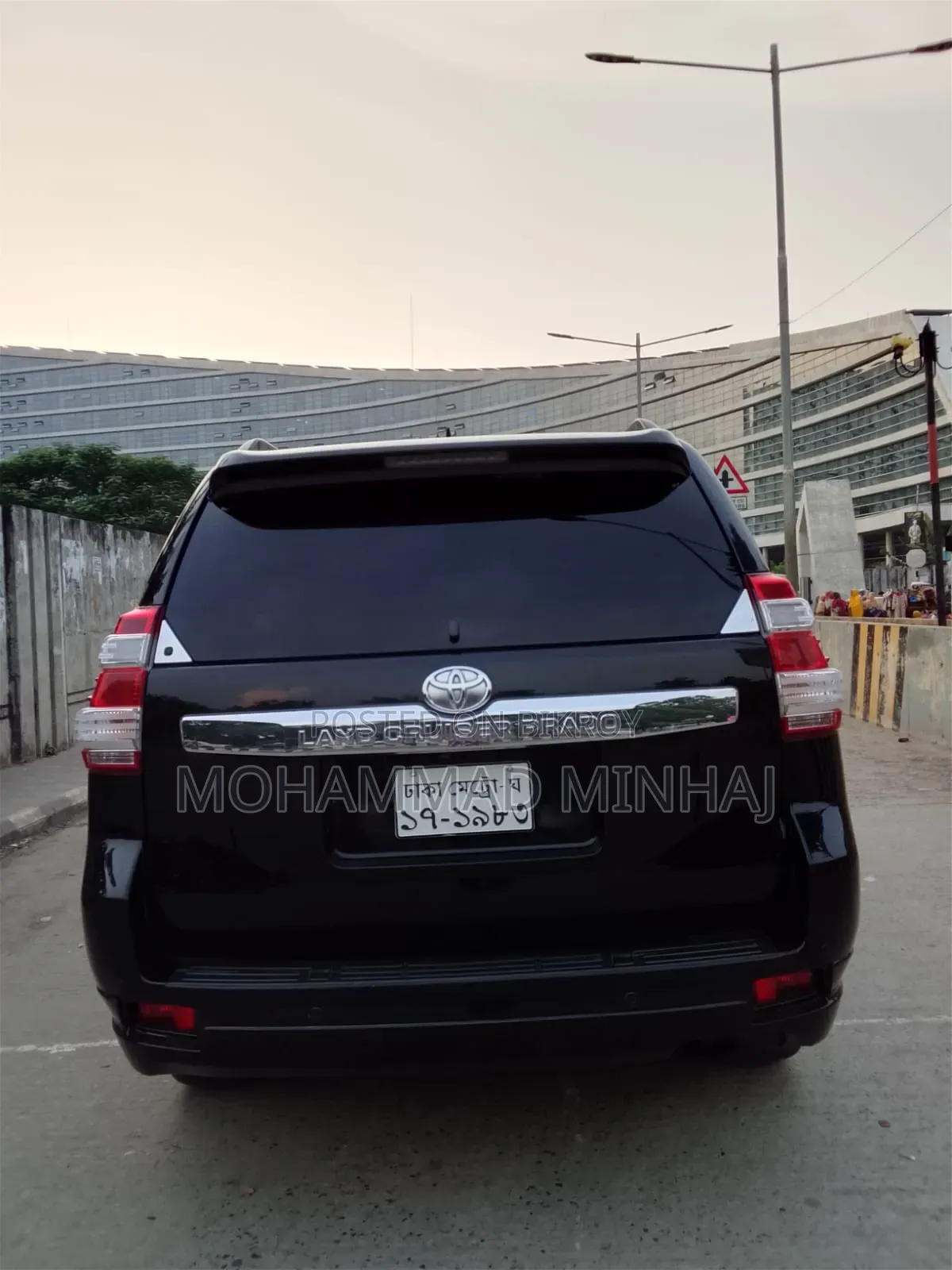 টয়োটা ল্যান্ড ক্রুজার প্রাডো ২০১৪ কালো