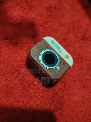 Q86 Retro Camera Shape TWS