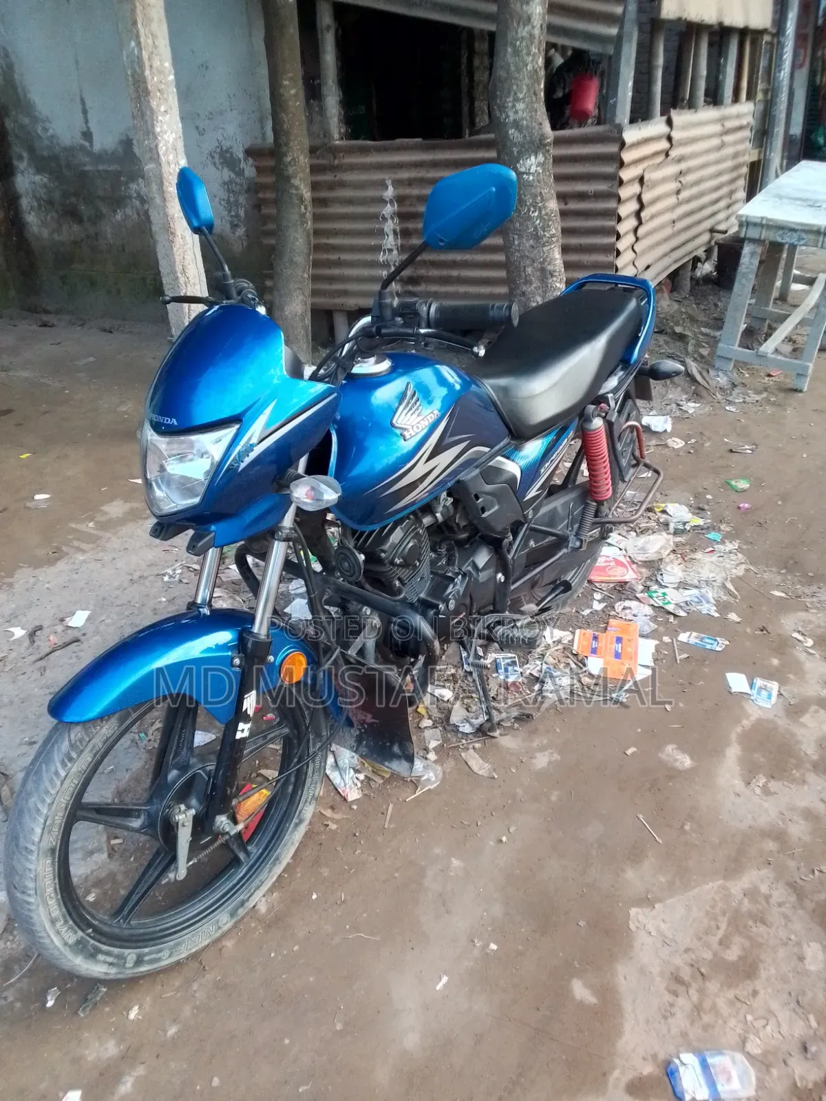 হোন্ডা ২০২২ নীল